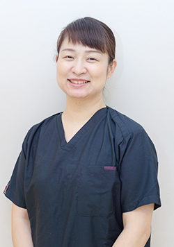 歯科医師・一般歯科、歯ぎしり顎のトラブル担当/小畑　隆子